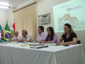 Read more about the article Policlínica Regional e contas de 2007 são discutidos na reunião de prefeitos da Amai