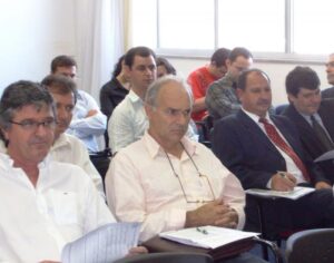 Read more about the article Prefeito Avelino Menegolla participa de reunião do Conselho Político e Fiscal da Fecam