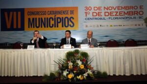 Read more about the article Arrecadação municipal é debatida no Congresso de Municípios