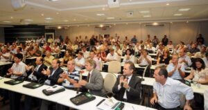 Read more about the article Eleição da FECAM reúne prefeitos em Florianópolis hoje