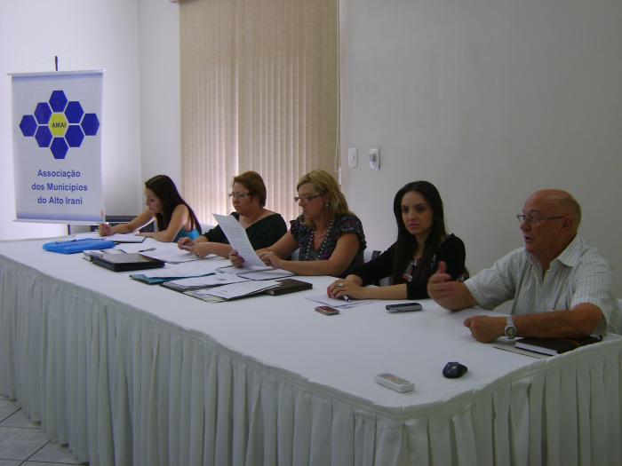 You are currently viewing Colegiado da Saúde da AMAI realiza primeira reunião de 2010
