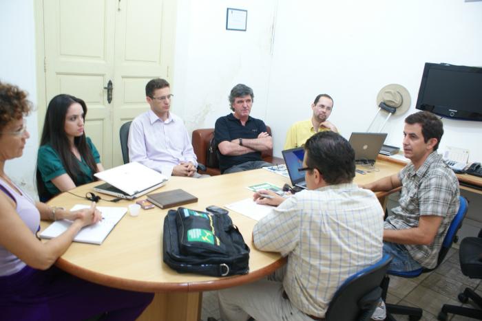 Read more about the article Secretários executivos fazem reunião extraordinária em Florianópolis