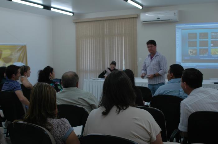 You are currently viewing Colegiados da Cultura e da Educação reuniram-se na AMAI