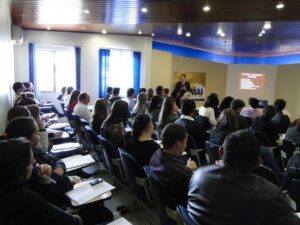 Read more about the article Curso de Licitação na AMAI tem participação de 35 municípios