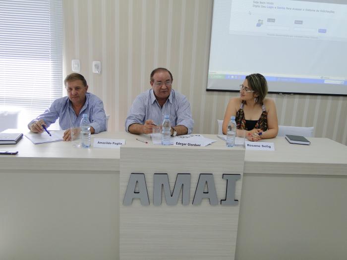 You are currently viewing Prefeitos da AMAI realizam primeira reunião de trabalho de 2013