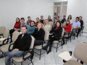 Read more about the article Gestores do SUS da região da AMAI concluem curso de qualificação