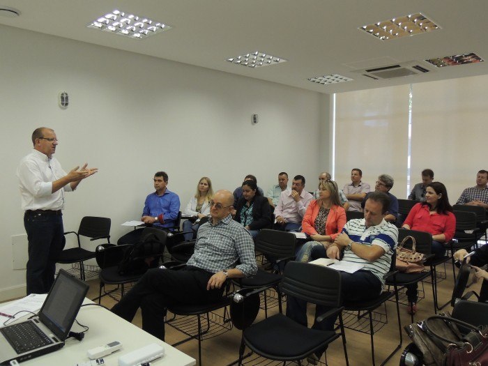 You are currently viewing AMAI presente na reunião do Colegiado Estadual de Contadores e Controladores Internos