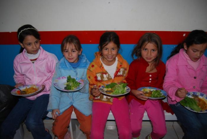 You are currently viewing Estudantes aprovam alimentação mais saudável nas escolas municipais