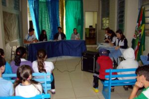 Read more about the article Alunos da Escola Aparecida realizam eleições