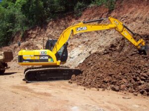 Read more about the article Escavadeira Hidráulica começa a realizar serviços em Vargeão