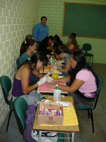 You are currently viewing Curso de manicure e pedicure atende 50 mulheres gratuitamente