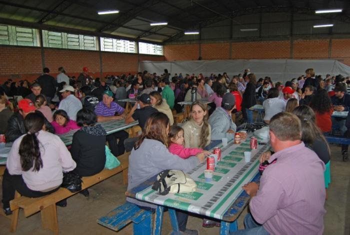 Read more about the article Festa do Trabalhador distribui R$ 24 mil em prêmios aos servidores municipais