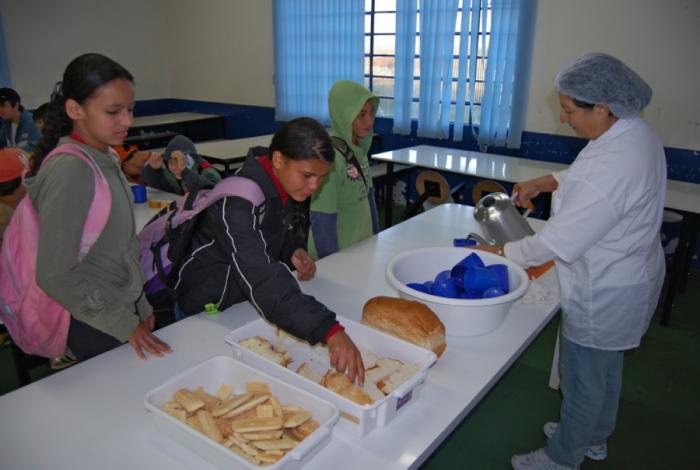 You are currently viewing Município incrementa merenda escolar e oferece café da manhã aos estudantes