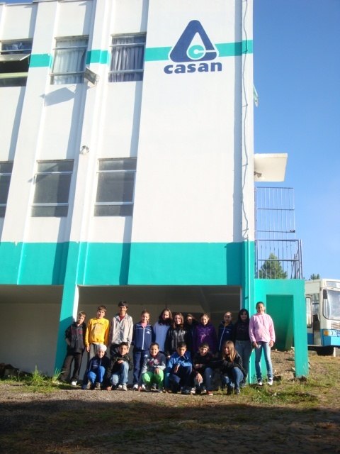 Read more about the article Alunos visitam a Casan