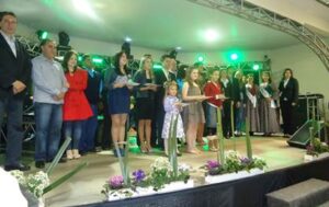 Read more about the article Talentos surpreendem no 1º Festival da Canção Gospel