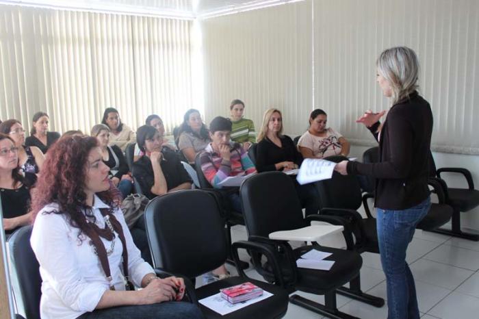 You are currently viewing São Domingos: Merendeiras participam de atividade de capacitação