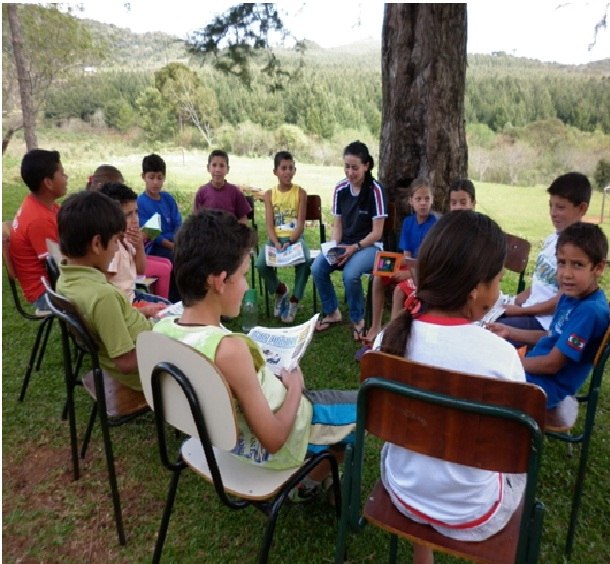 You are currently viewing Escola Conquista do Sepé organiza tempo de leitura diária aos alunos