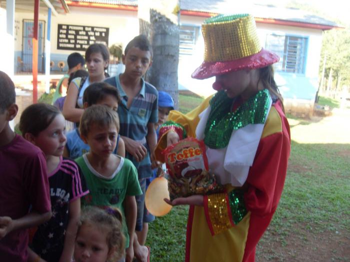 You are currently viewing Crianças das escolas municipais recebem homenagem do Dia das crianças