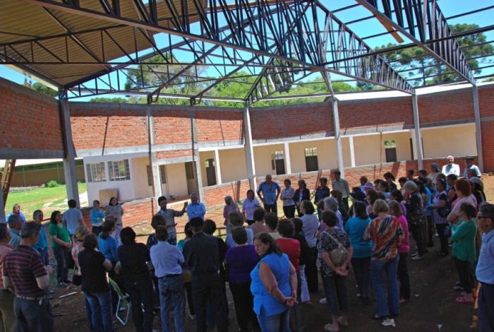 You are currently viewing Idosos visitam obras do Centro Municipal da Terceira Idade