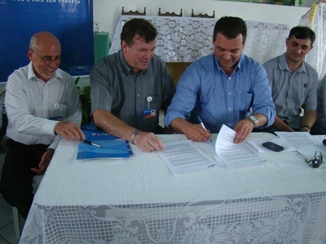 Read more about the article Prefeitura de Xanxerê e CAIXA firmam contrato do PAC de mais de R$ 3 milhões