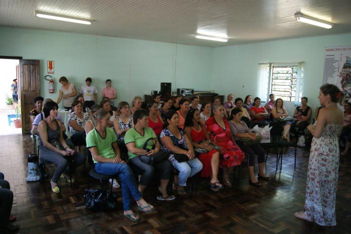 Read more about the article CRAS de Passos Maia retoma as atividades com os Clubes de Mães