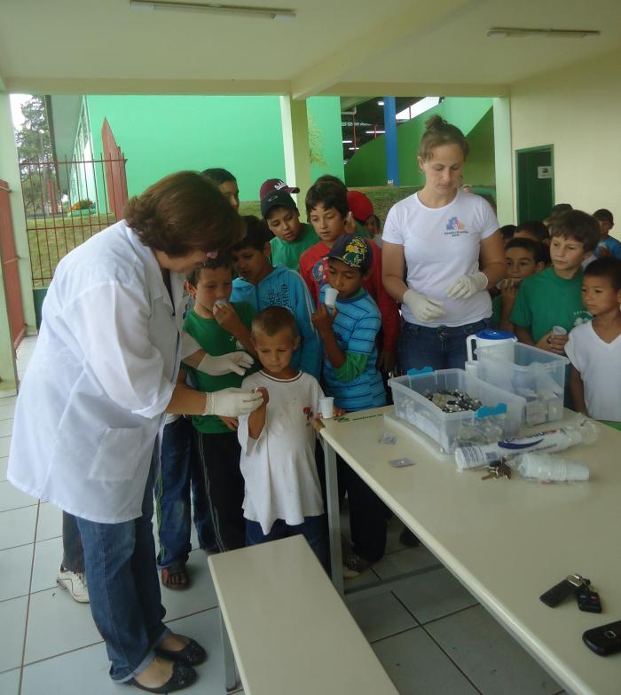 Read more about the article Secretaria de Saúde faz trabalho preventivo em escolas e creches