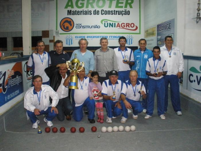 You are currently viewing Faxinal dos Guedes: Conhecidos os campeões da Bocha