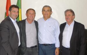 Read more about the article Vargeão: Prefeito Amarildo Paglia participa de reunião com Vice Governador na Capital do Estado