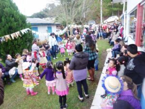 Read more about the article Festas juninas divertem alunos de escolas de Passos Maia