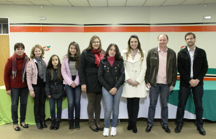 Read more about the article Projeto Redigindo o Futuro premiou alunos em Xanxerê