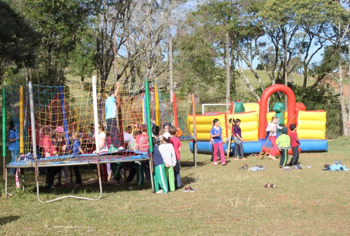 You are currently viewing São Domingos: Crianças da Linha Santo Antonio participam do Projeto Brincando no Bairro