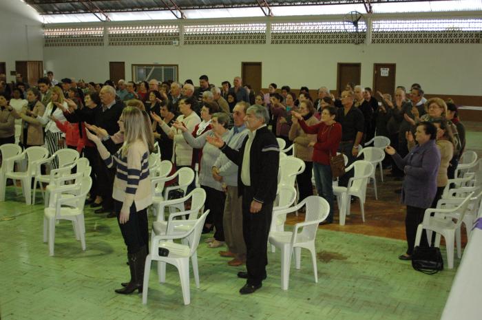 You are currently viewing Idosos de Vargeão participam de dia festivo em comemoração ao Dia Nacional do Idoso