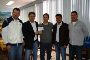 Read more about the article Prefeito de Ponte Serrada recebe visita e apoio do deputado Altair Silva