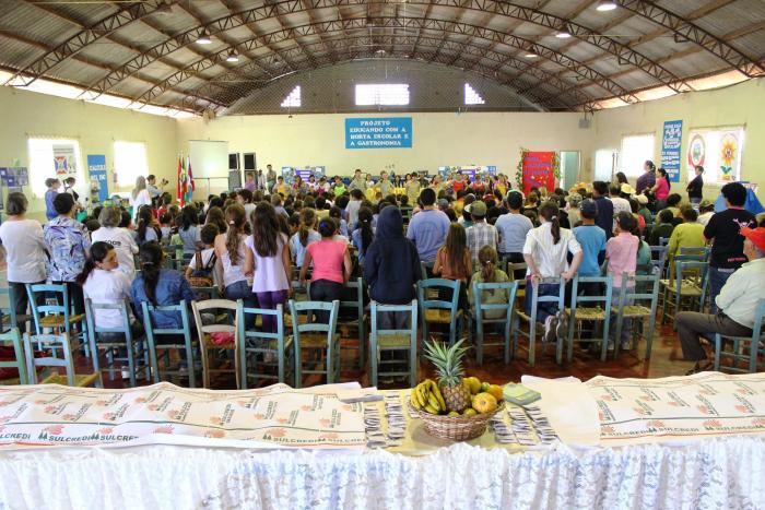 Read more about the article Evento fecha comemorações da Semana Mundial da Alimentação em Passos Maia