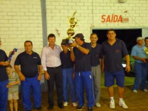 Read more about the article Faxinal dos Guedes: Barra Grande é campeão da Taça Ouro de Bocha