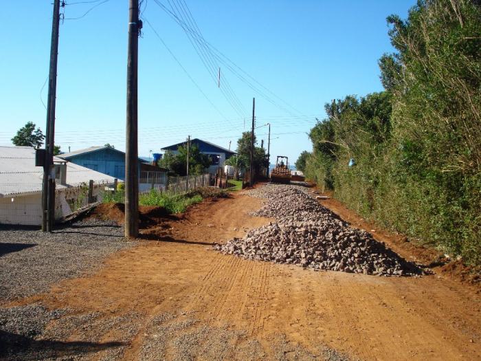 You are currently viewing Faxinal dos Guedes: Obras de infraestrutura no Bairro Antoniolli seguem a todo o vapor