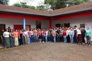 Read more about the article Quase 70 professores participam de treinamento em Passos Maia