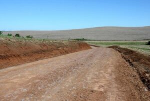 Read more about the article Faxinal dos Guedes: Estradas do interior recebem manutenção