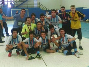 Read more about the article Futsal de Ponte Serrada fica em primeiro e se garante na fase regional dos Joguinhos Abertos de SC