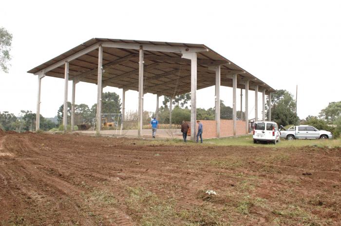 You are currently viewing Vargeão: Centro Comunitário de Linha Santo Antônio começa a receber obras de conclusão