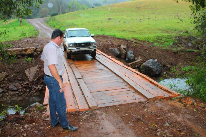 You are currently viewing Governo Municipal constrói nova ponte que liga Xaxim a Coronel Freitas