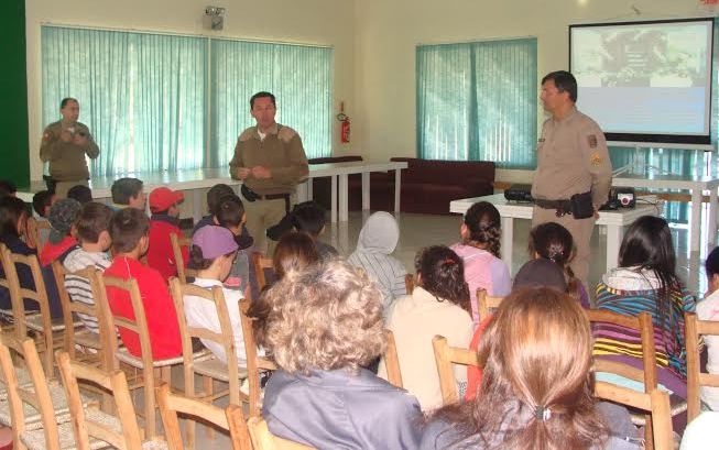 You are currently viewing 30 estudantes participam das aulas do Proerd em Ouro Verde