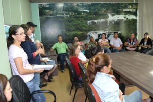 Read more about the article Prefeitura reúne agricultores interessados em entregar produtos para merenda escolar em Abelardo Luz