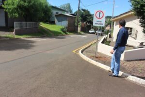 Read more about the article Xaxim: Departamento de Trânsito modifica sentido da Rua Domingos Henrique Faé