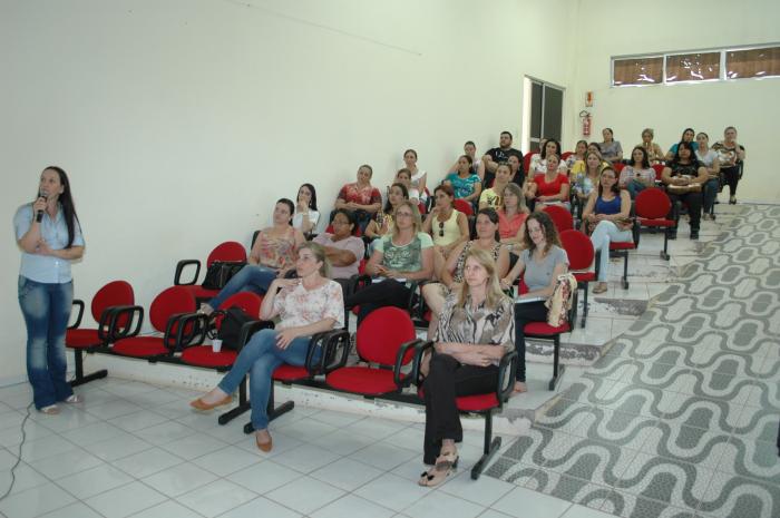 You are currently viewing Professores de Vargeão participam de atividades preparativas para início do ano letivo