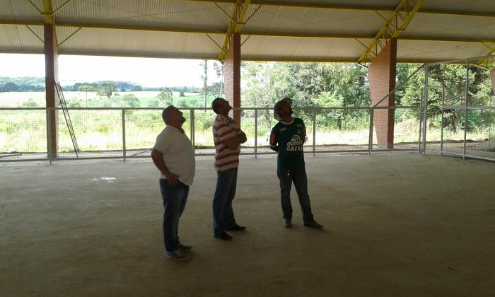 You are currently viewing Abelardo Luz: Prefeito e autoridades vistoriam obras no assentamento 25 de maio