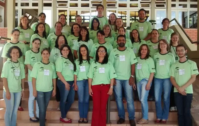 Read more about the article Professores de Ponte Serrada e Passos Maia participam de curso do Projeto Araucária
