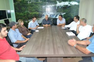 Read more about the article Prefeito de Abelardo Luz e Secretário de Desenvolvimento Regional debatem projetos estratégicos para o Município