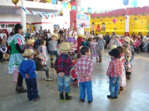 Read more about the article Festa junina faz a alegria de crianças de creche em Ponte Serrada
