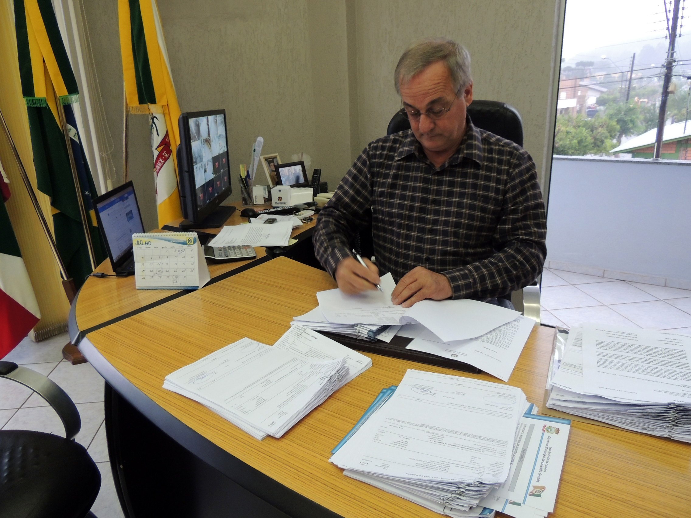 Read more about the article Prefeito de Lajeado Grande busca recursos para o município em Brasília